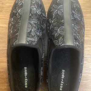 Easy Spirit Black Slip-on Sandals Travel Flower